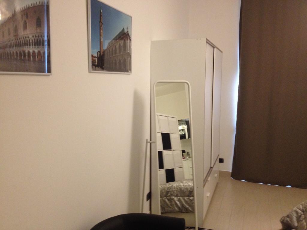 Manugoldhouse Apartman Solesino Szoba fotó